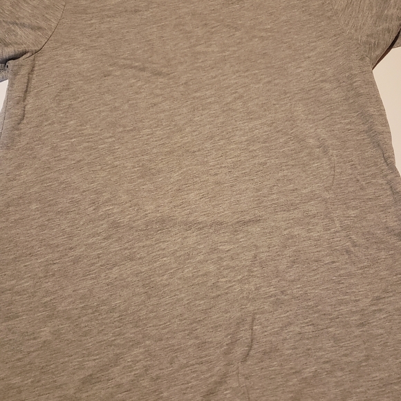 Women's gray Netflix official merchandise Stranger Things tee shirt. size 2xl. - Picture 2 of 3